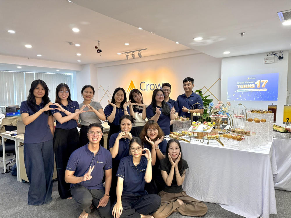 Chúc mừng sinh nhật Crowe Vietnam tuổi 17